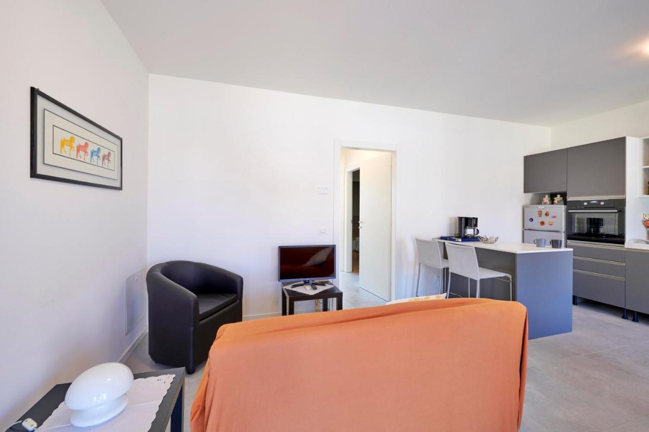 Apartmentsgarda - Garda31 Residence Bagian luar foto